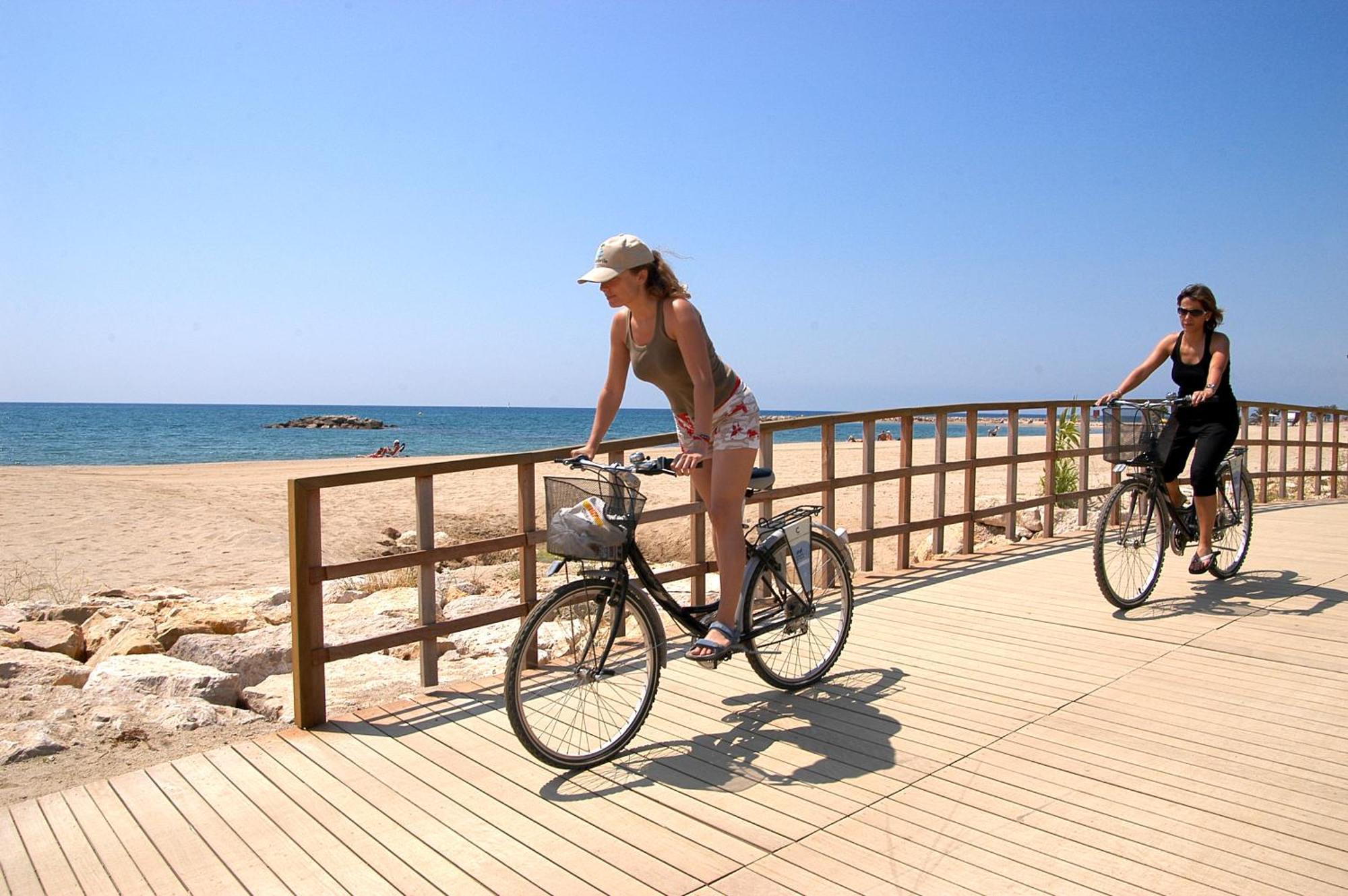 Apartamento Playa Miami Playa Bagian luar foto